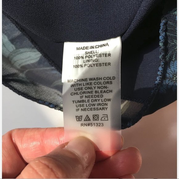 Vince Camuto Navy Floral Blouse - Picture 3 of 4